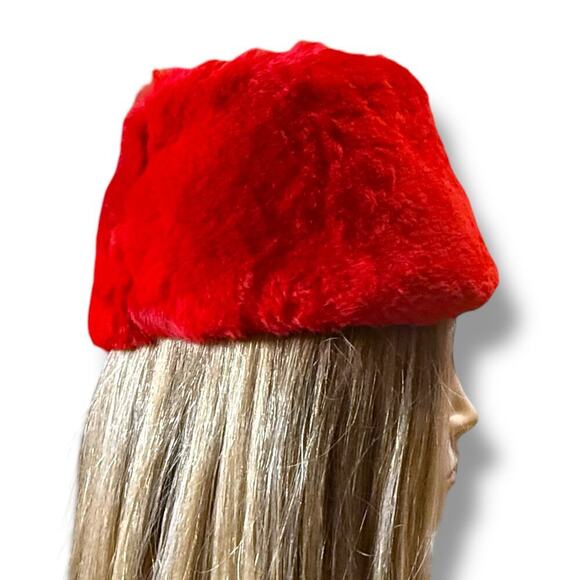 VTG Betmar Fur Hat Womens Red Dyed Rabbit Pill Box Winter Sz 6 7/8 Small 21.5 in - Picture 4 of 8